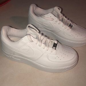 Nike Air Force 1 ( Big Kid Shoes )